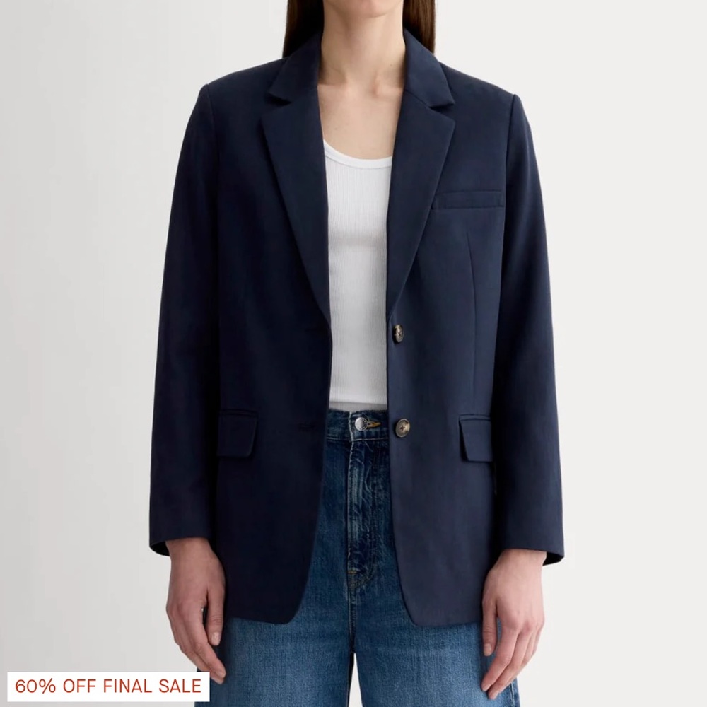 Everlane Oversized Blazer in Buttersmooth - Navy, Size 2